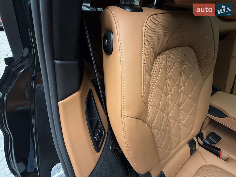 Внедорожник / Кроссовер BMW X7 2022 в Киеве