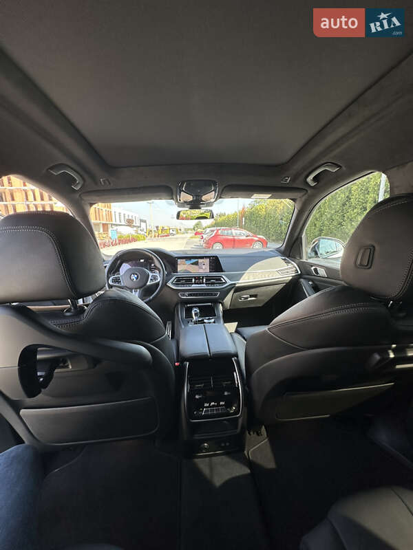 Внедорожник / Кроссовер BMW X7 2022 в Городке