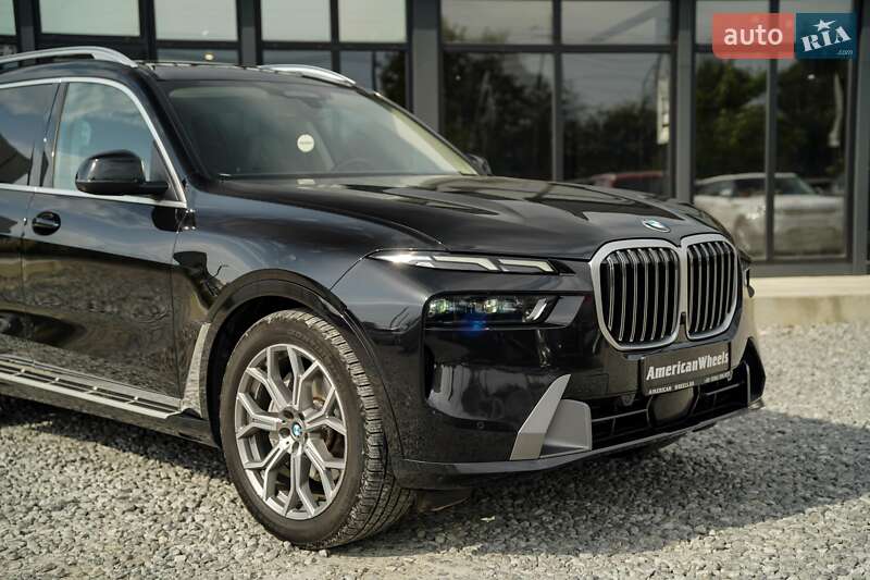 Позашляховик / Кросовер BMW X7 2022 в Чернівцях