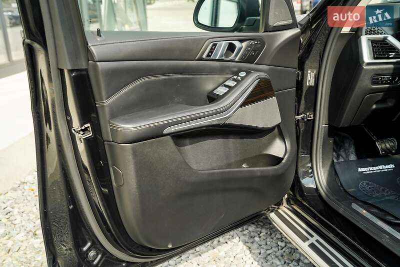 Позашляховик / Кросовер BMW X7 2022 в Чернівцях