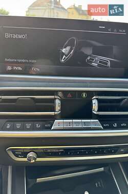 Позашляховик / Кросовер BMW X7 2020 в 