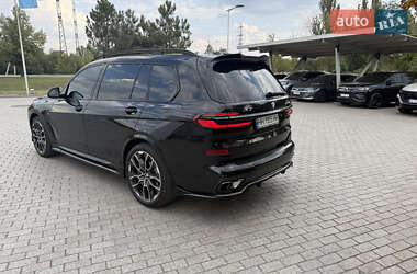 Внедорожник / Кроссовер BMW X7 2024 в 