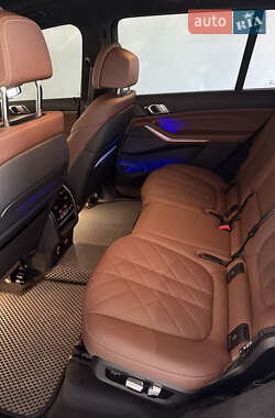 Внедорожник / Кроссовер BMW X7 2024 в 