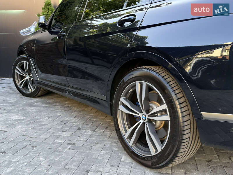 Внедорожник / Кроссовер BMW X7 2020 в Киеве