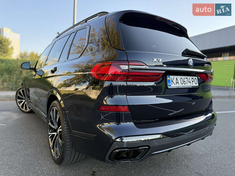 Внедорожник / Кроссовер BMW X7 2021 в Киеве