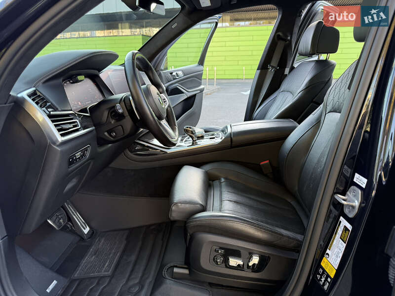 Внедорожник / Кроссовер BMW X7 2021 в Киеве