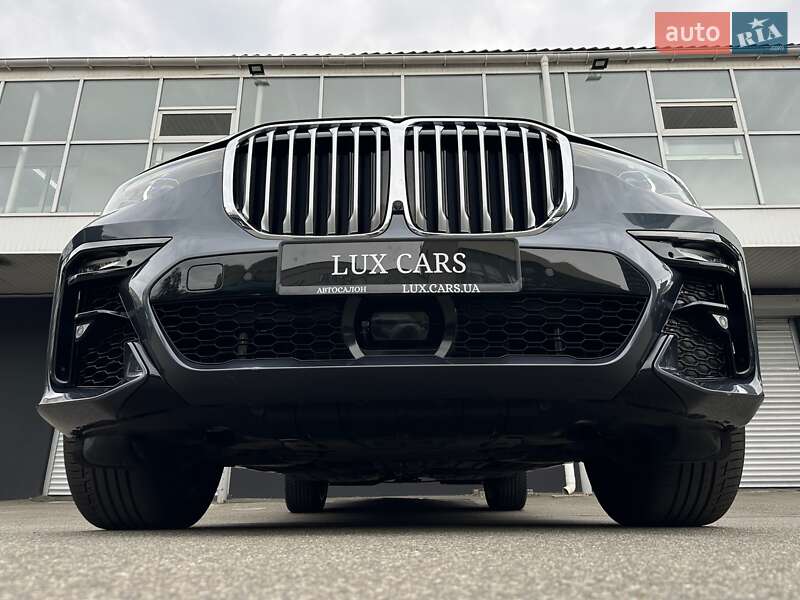 Внедорожник / Кроссовер BMW X7 2020 в Киеве