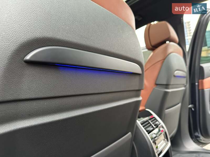 Внедорожник / Кроссовер BMW X7 2020 в Киеве