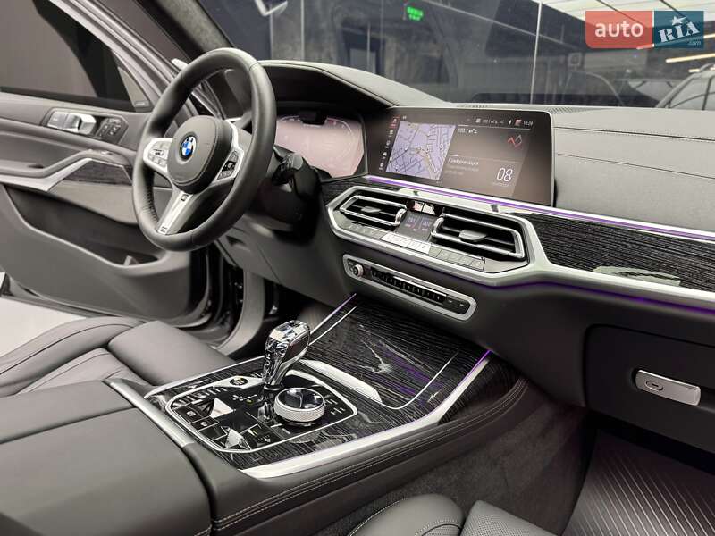 Позашляховик / Кросовер BMW X7 2021 в Києві