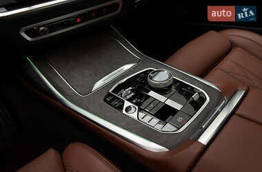 Внедорожник / Кроссовер BMW X7 2025 в 