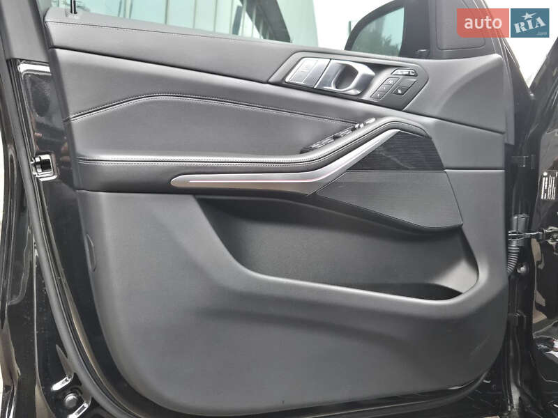 Внедорожник / Кроссовер BMW X7 2022 в Киеве