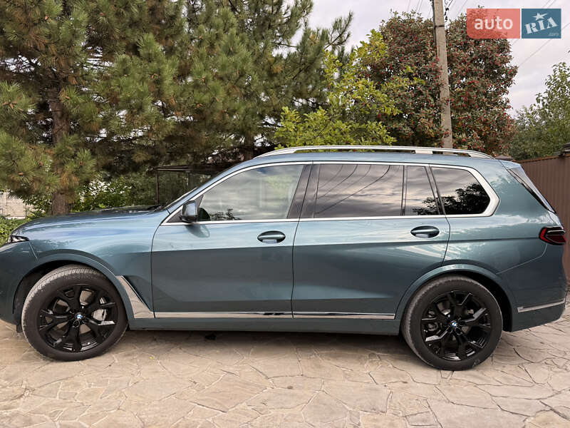 Позашляховик / Кросовер BMW X7 2023 в Дніпрі фото 15 Позашляховик / Кросовер BMW X7 2023 в Дніпрі