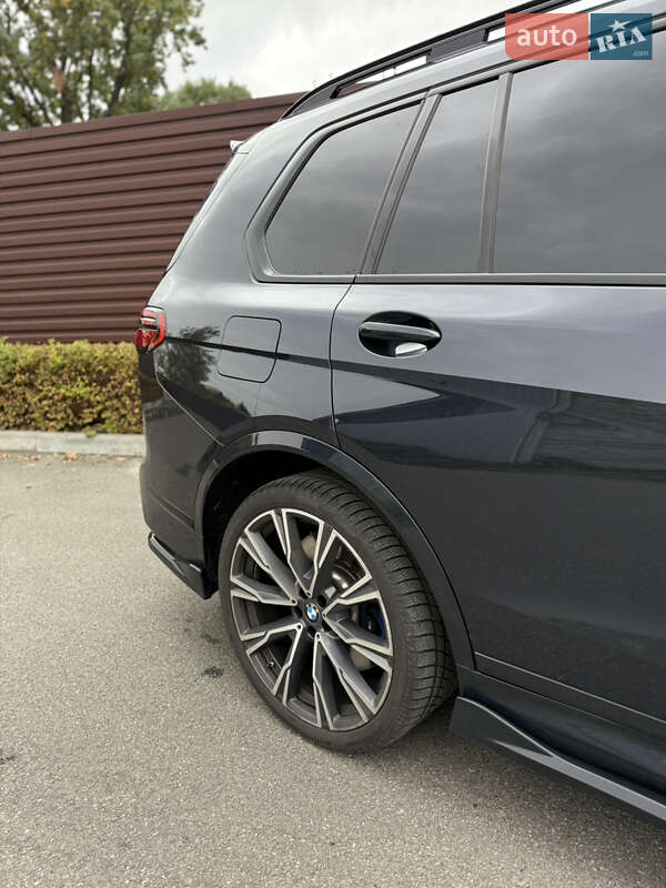Внедорожник / Кроссовер BMW X7 2022 в Киеве