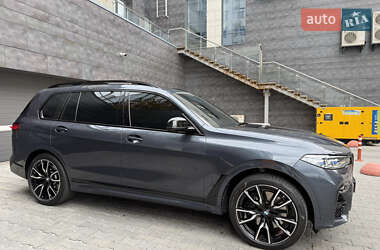 Внедорожник / Кроссовер BMW X7 2022 в 