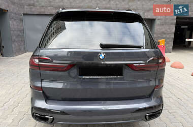 Внедорожник / Кроссовер BMW X7 2022 в 