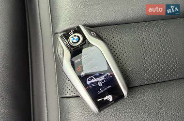 Внедорожник / Кроссовер BMW X7 2022 в 
