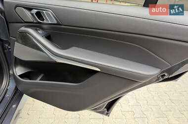 Внедорожник / Кроссовер BMW X7 2022 в 