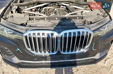 Внедорожник / Кроссовер BMW X7 2021 в 