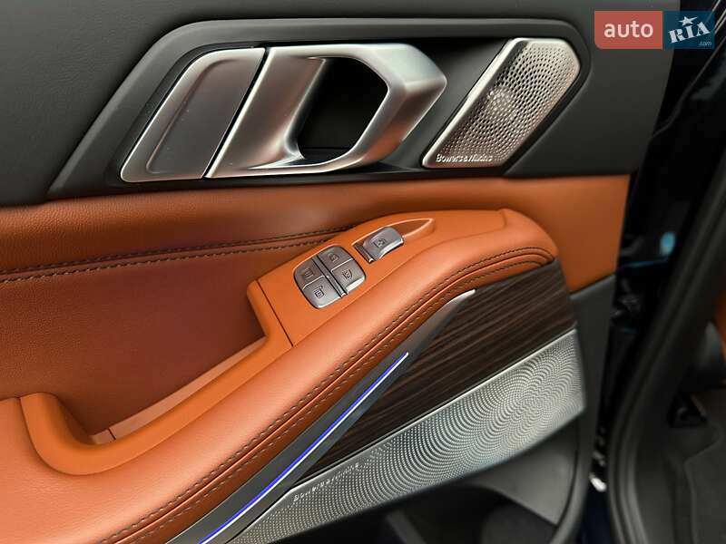 Внедорожник / Кроссовер BMW X7 2022 в Киеве