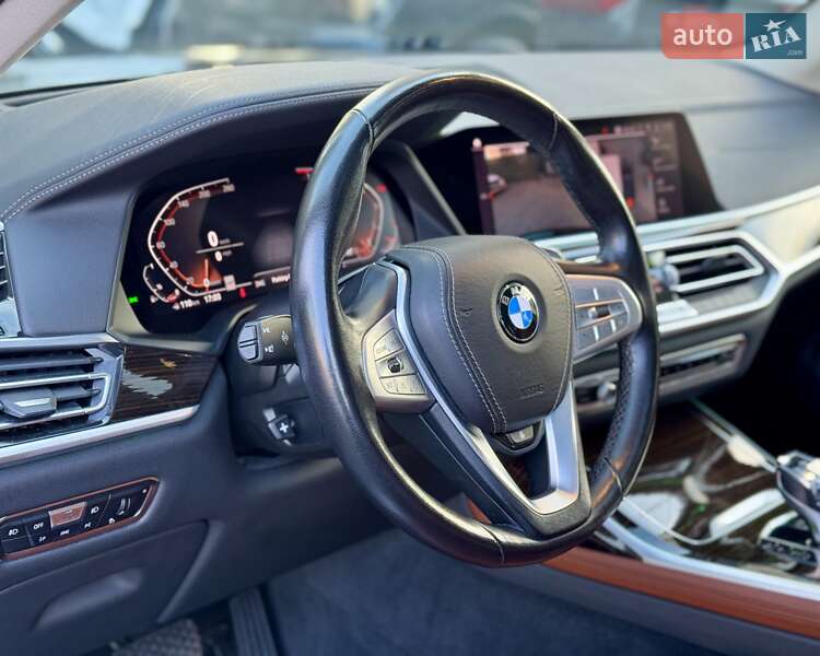 Внедорожник / Кроссовер BMW X7 2020 в Киеве