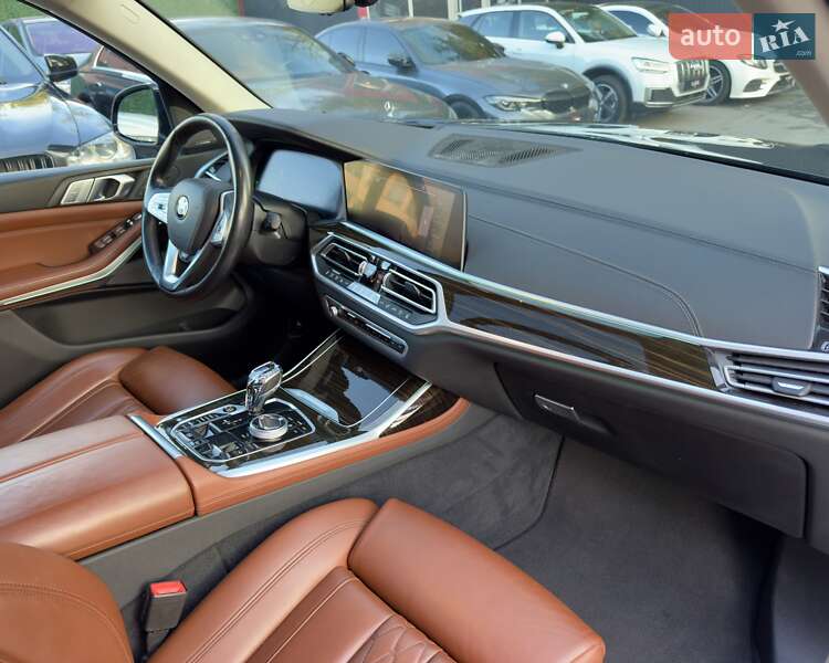 Внедорожник / Кроссовер BMW X7 2020 в Киеве