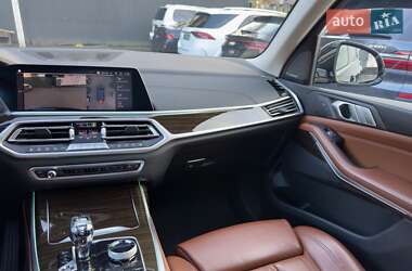 Внедорожник / Кроссовер BMW X7 2020 в 