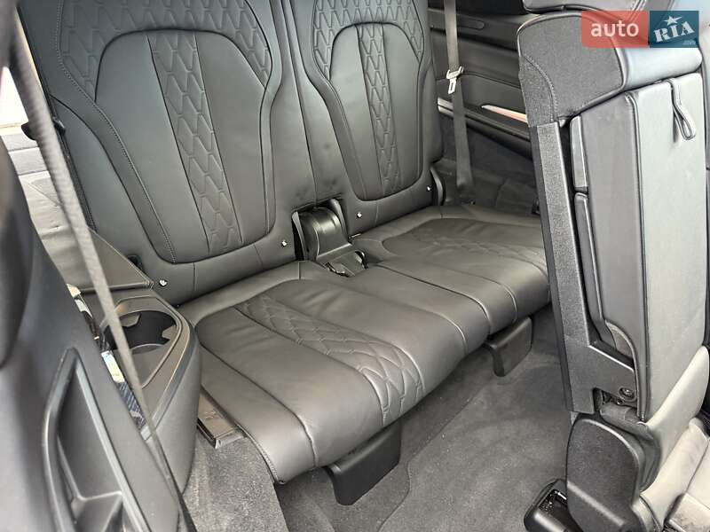 Внедорожник / Кроссовер BMW X7 2020 в Киеве