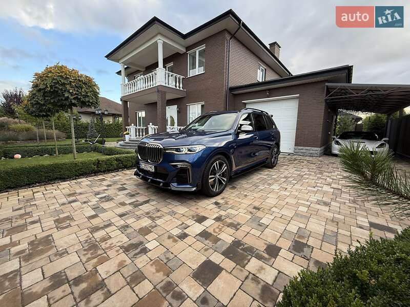 Внедорожник / Кроссовер BMW X7 2020 в Киеве