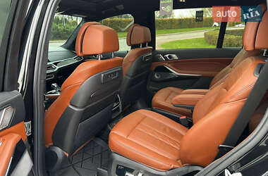 Внедорожник / Кроссовер BMW X7 2020 в 