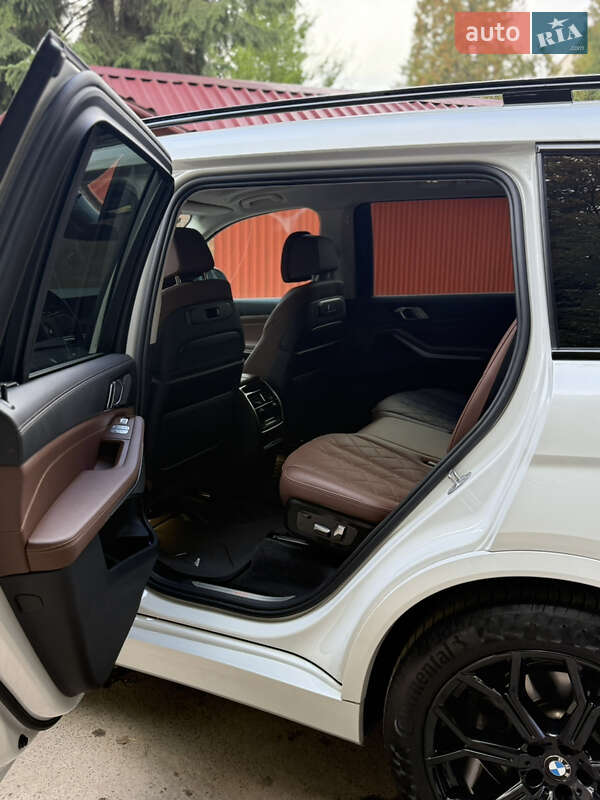 Внедорожник / Кроссовер BMW X7 2023 в Львове