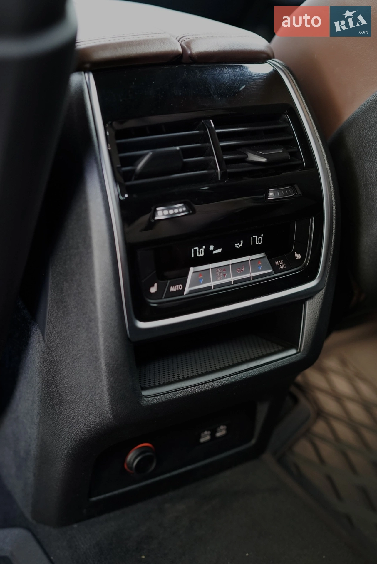2019 BMW X7 - мініатюра 23