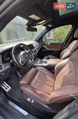 Внедорожник / Кроссовер BMW X7 2021 в 