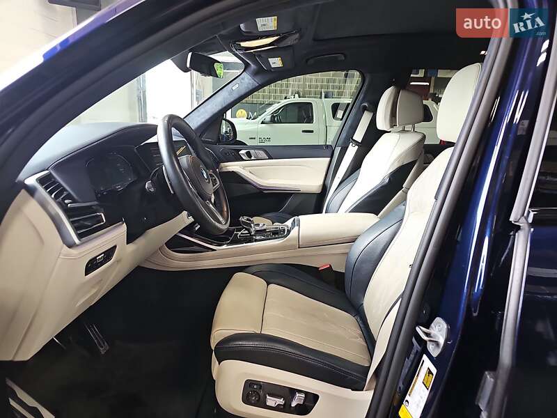 Позашляховик / Кросовер BMW X7 2021 в Києві