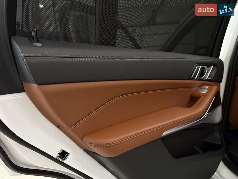 Внедорожник / Кроссовер BMW X7 2024 в Тернополе