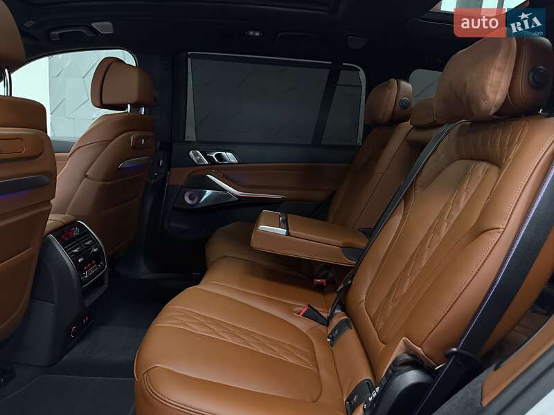 Внедорожник / Кроссовер BMW X7 2024 в Тернополе