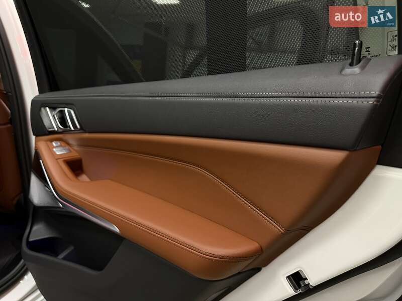 Внедорожник / Кроссовер BMW X7 2024 в Тернополе