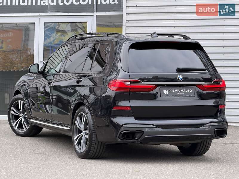 Внедорожник / Кроссовер BMW X7 2021 в Киеве