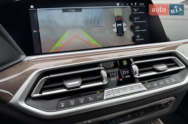 Внедорожник / Кроссовер BMW X7 2021 в 