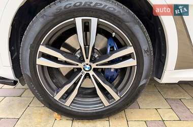 Внедорожник / Кроссовер BMW X7 2020 в 