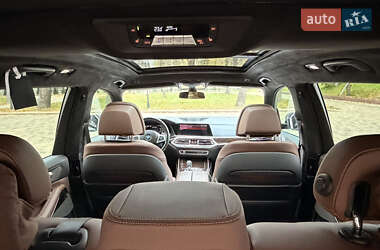 Внедорожник / Кроссовер BMW X7 2020 в 
