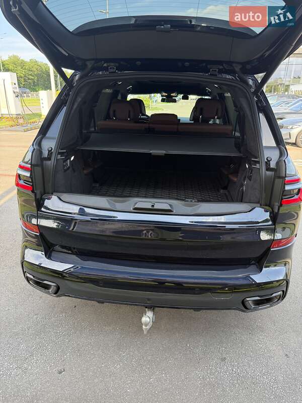 Внедорожник / Кроссовер BMW X7 2024 в Киеве фото 29 Внедорожник / Кроссовер BMW X7 2024 в Киеве