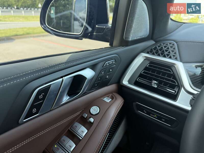 Внедорожник / Кроссовер BMW X7 2024 в Киеве фото 41 Внедорожник / Кроссовер BMW X7 2024 в Киеве