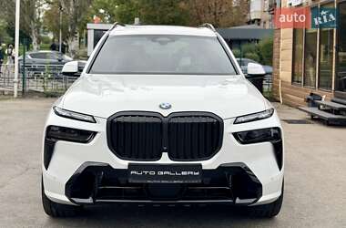 Внедорожник / Кроссовер BMW X7 2024 в 
