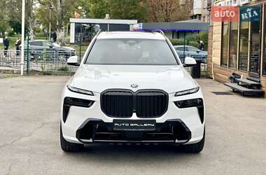 Внедорожник / Кроссовер BMW X7 2024 в 