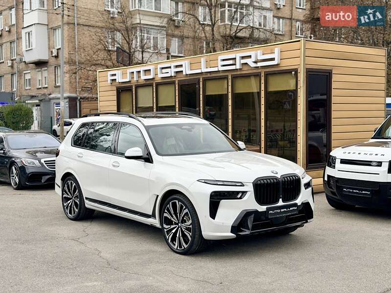 Внедорожник / Кроссовер BMW X7 2024 в Киеве