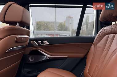 Внедорожник / Кроссовер BMW X7 2024 в 