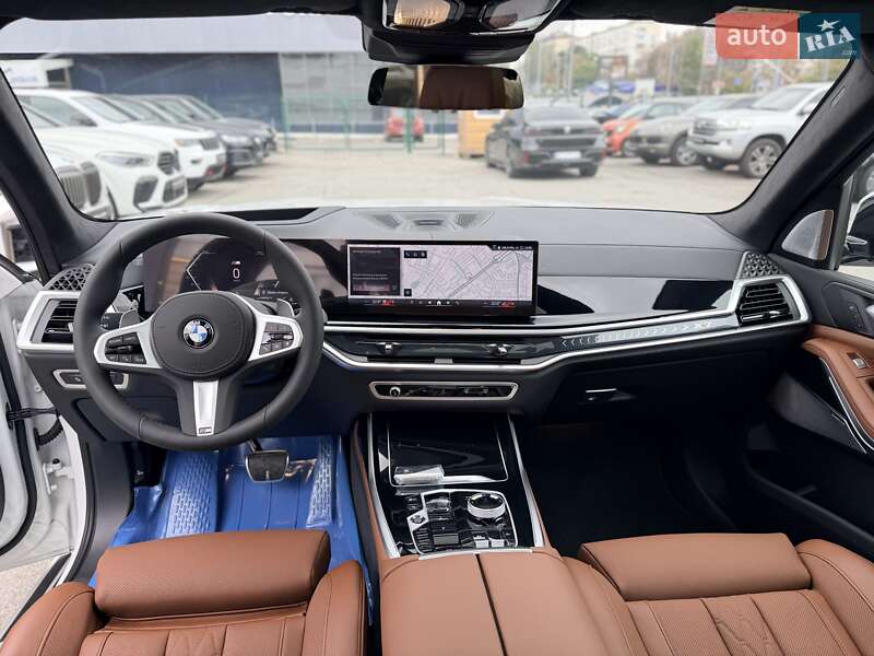 Внедорожник / Кроссовер BMW X7 2024 в Киеве