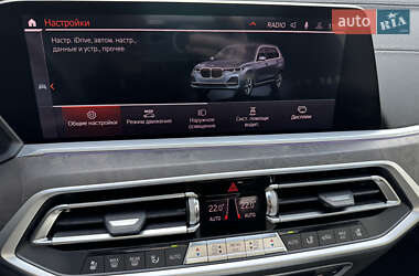 Внедорожник / Кроссовер BMW X7 2019 в 