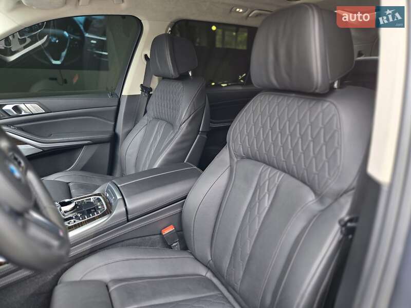 Внедорожник / Кроссовер BMW X7 2021 в Одессе фото 12 Внедорожник / Кроссовер BMW X7 2021 в Одессе