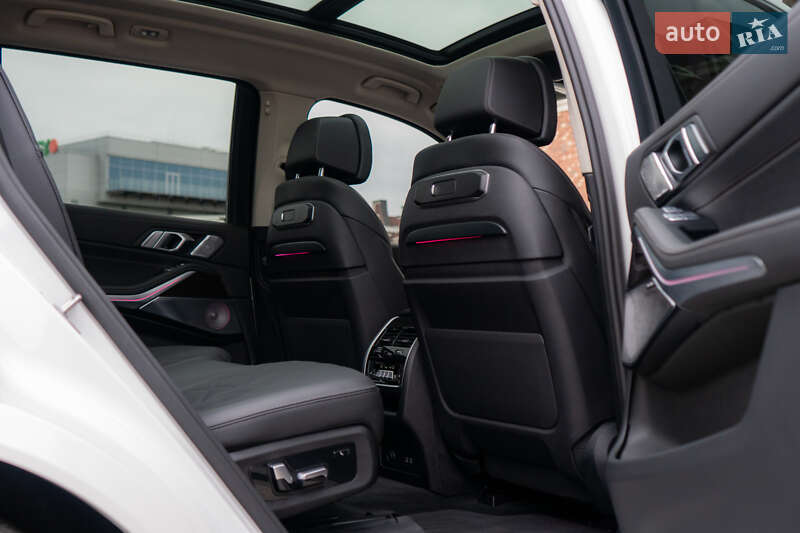 Внедорожник / Кроссовер BMW X7 2023 в Киеве фото 40 Внедорожник / Кроссовер BMW X7 2023 в Киеве